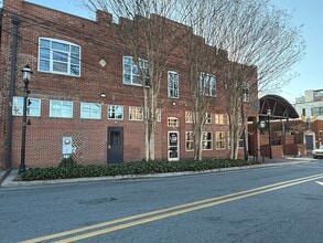803 N Trade St, Winston-Salem, NC for lease Interior Photo- Image 1 of 5