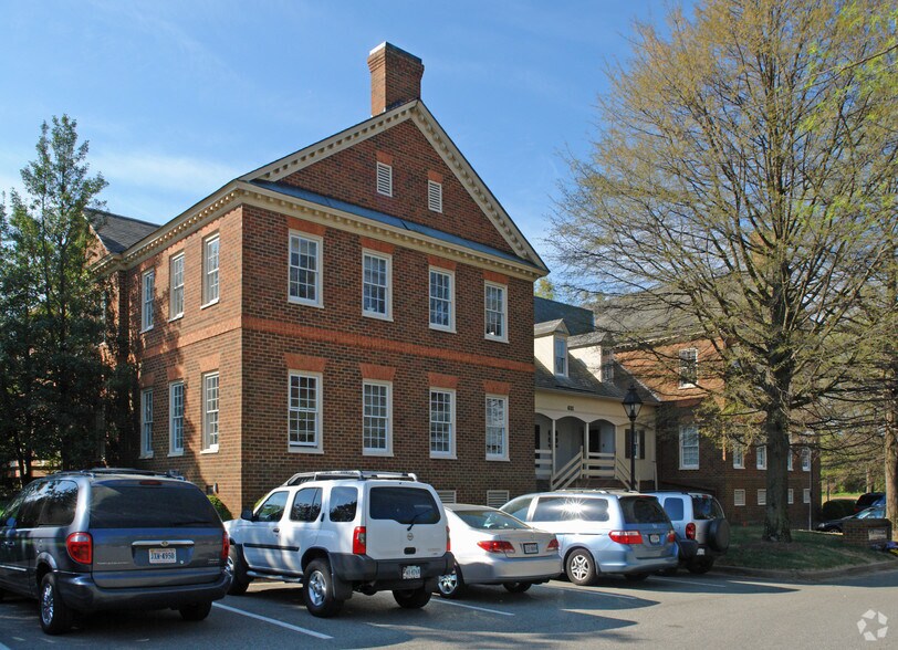 611 N Courthouse Rd, Richmond, VA à vendre - Photo du bâtiment - Image 2 de 30