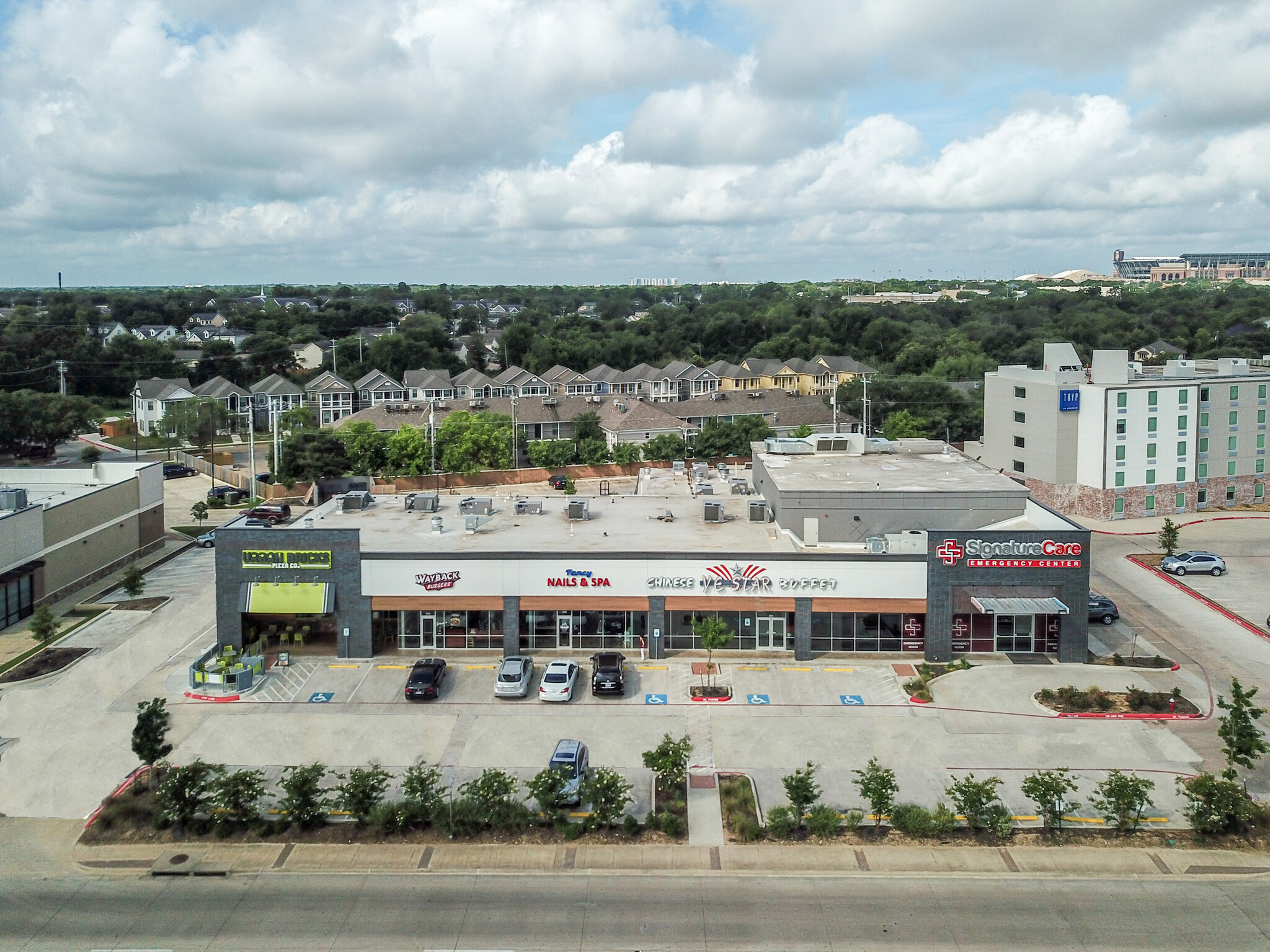 1512 Texas Ave S, College Station, TX à vendre Photo du b timent- Image 1 de 1