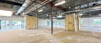 521 Montgomery Hwy, Vestavia Hills, AL à louer Photo intérieure- Image 2 de 3