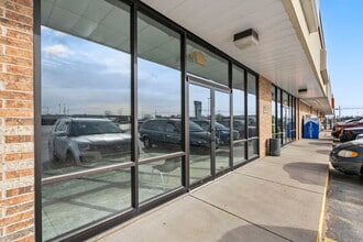 1805-1913 W Broadway St, Bolivar, MO for lease Building Photo- Image 2 of 5