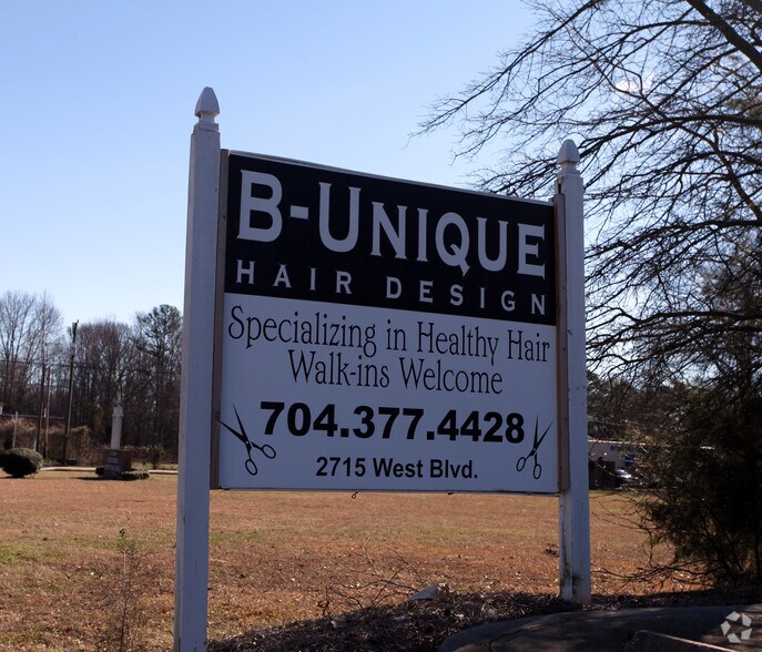 2715 West Blvd, Charlotte, NC à vendre - Photo du bâtiment - Image 2 de 3