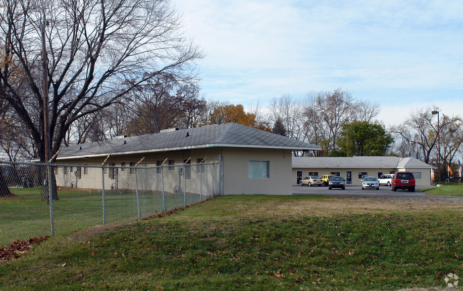 7654 E US Highway 20, Michigan City, IN à louer - Photo du bâtiment - Image 1 de 1