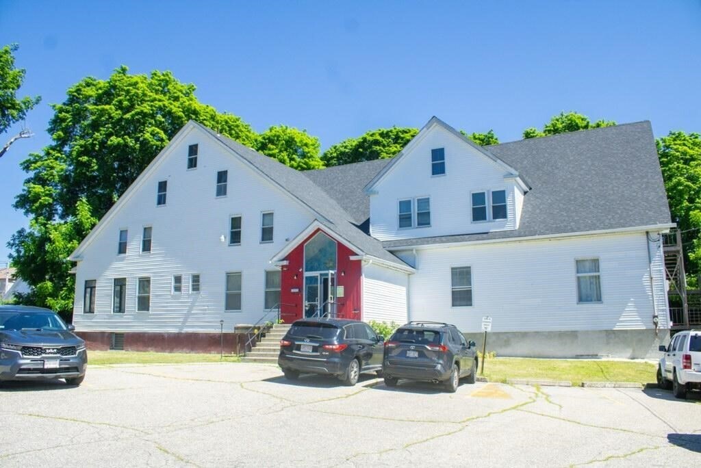 3 Saenger St, Dudley, MA à vendre Photo du bâtiment- Image 1 de 13