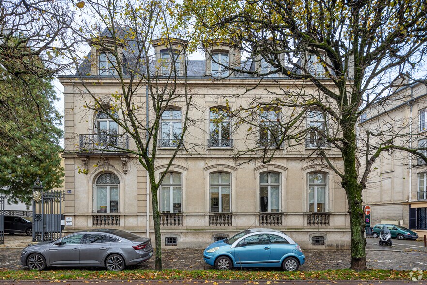 Boulevard Du Roi, Versailles for lease - Building Photo - Image 2 of 2