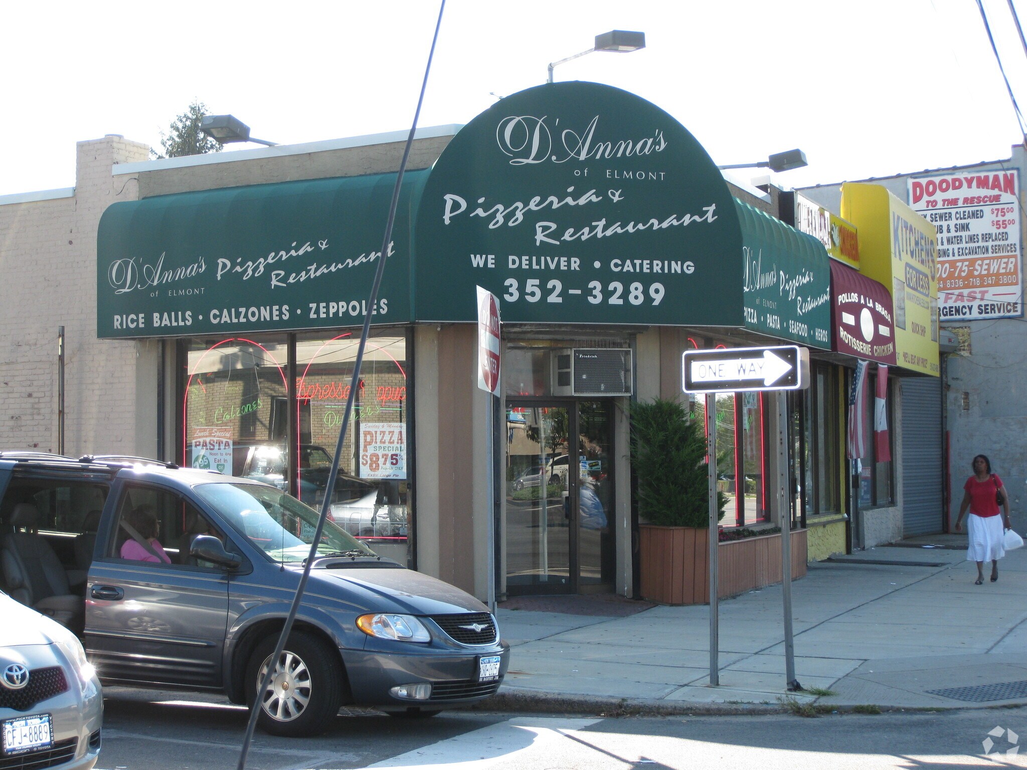 1743-1747 Hempstead Tpke, Elmont, NY for lease Primary Photo- Image 1 of 5