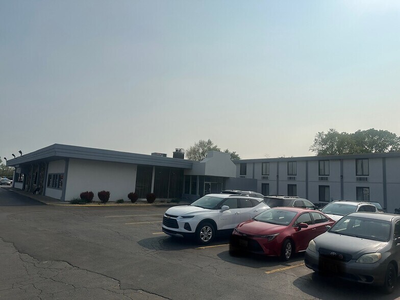 2080 Mannheim Rd, Northlake, IL à vendre - Photo du bâtiment - Image 2 de 19
