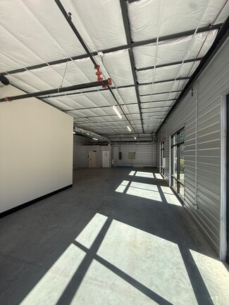 Plus de détails pour 11 Buckhead Bay Rd, Bluffton, SC - Local d'activités à louer