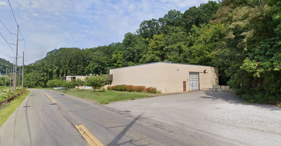 4189 Old William Penn Hwy, Monroeville, PA for sale - Building Photo - Image 3 of 5