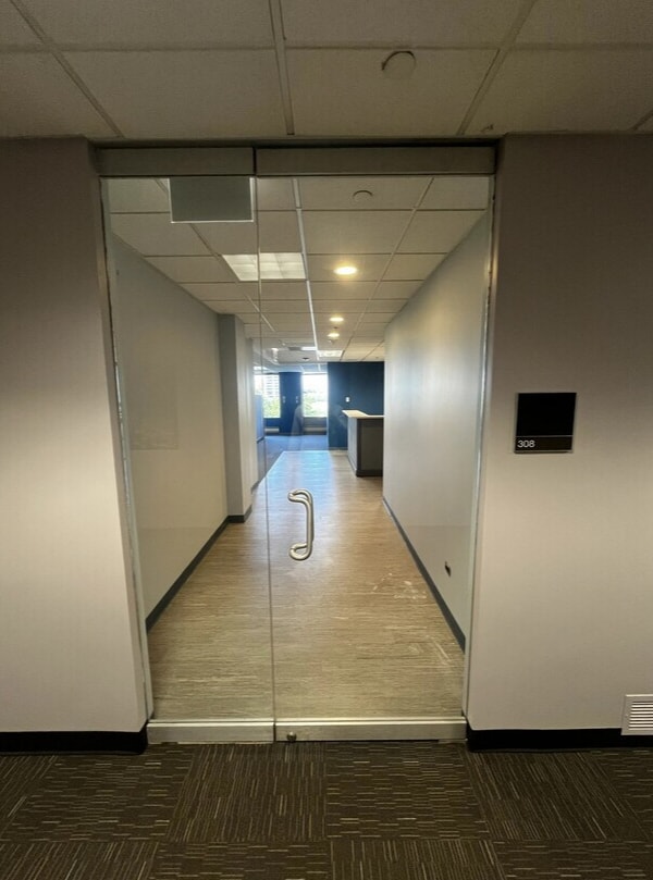 1200 Jorie Blvd, Oak Brook, IL à louer Photo intérieure- Image 1 de 15