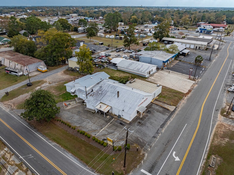 301 Ridge Ave S, Tifton, GA à vendre - Photo du bâtiment - Image 2 de 11