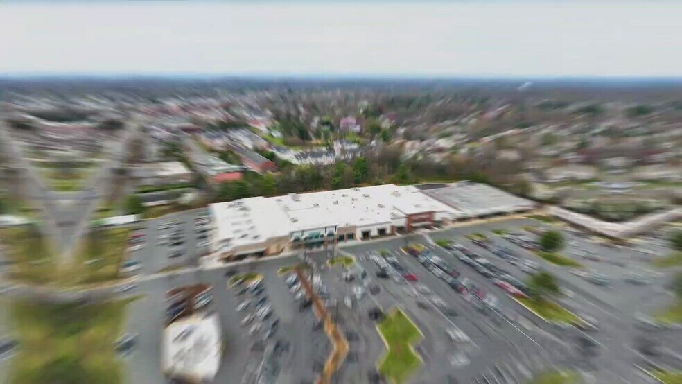 494 Elden St, Herndon, VA à louer - Vidéo sur l’inscription commerciale - Image 2 de 8