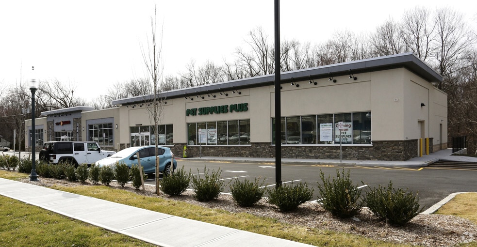 371 Broadway, Hillsdale, NJ for lease - Primary Photo - Image 1 of 6
