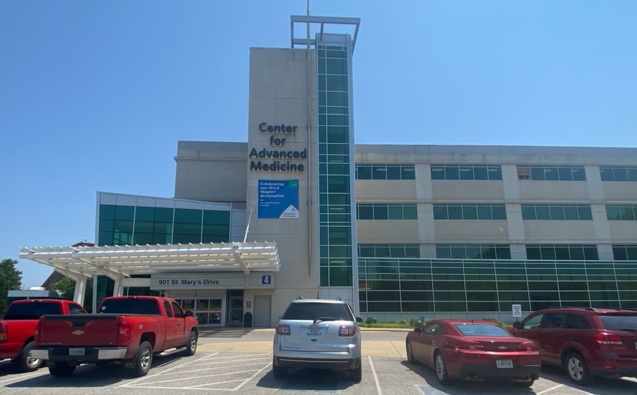 901 St Mary's Dr, Evansville, IN à louer Photo principale- Image 1 de 2