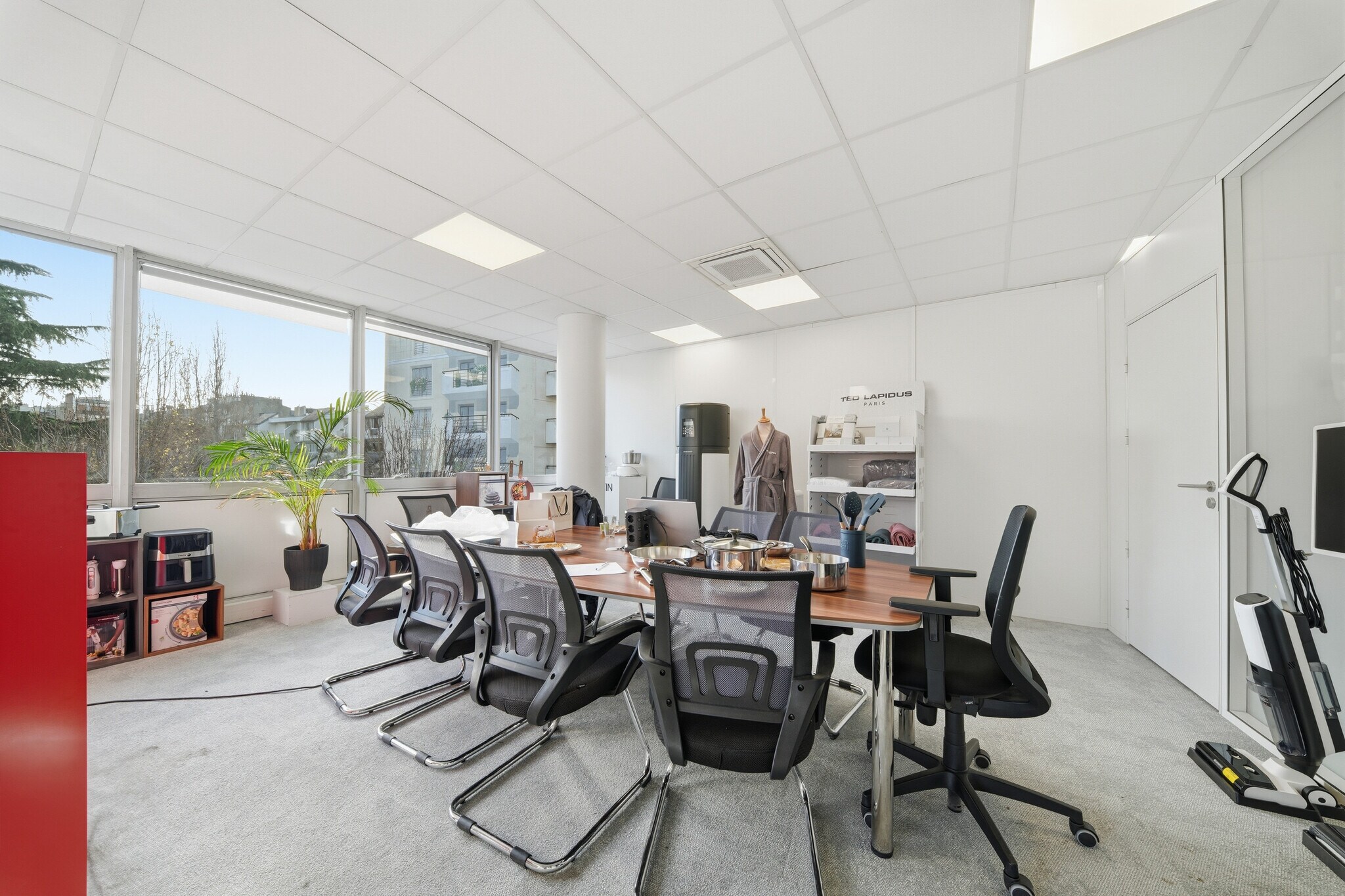 Bureau dans Levallois-Perret à vendre Photo du bâtiment- Image 1 de 11