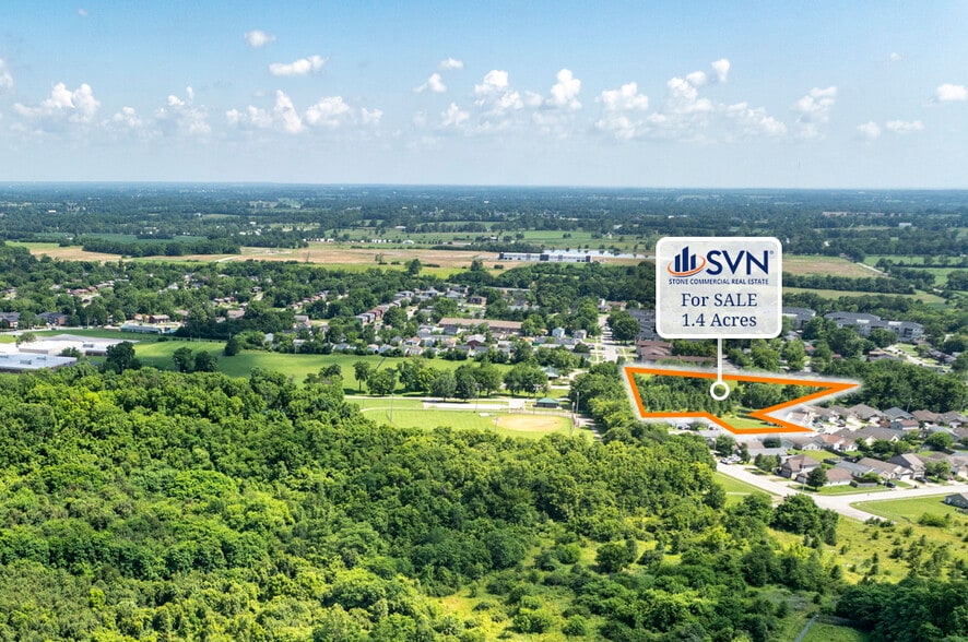 1749 Russell Cave Rd, Lexington, KY à vendre - Photo du bâtiment - Image 3 de 6