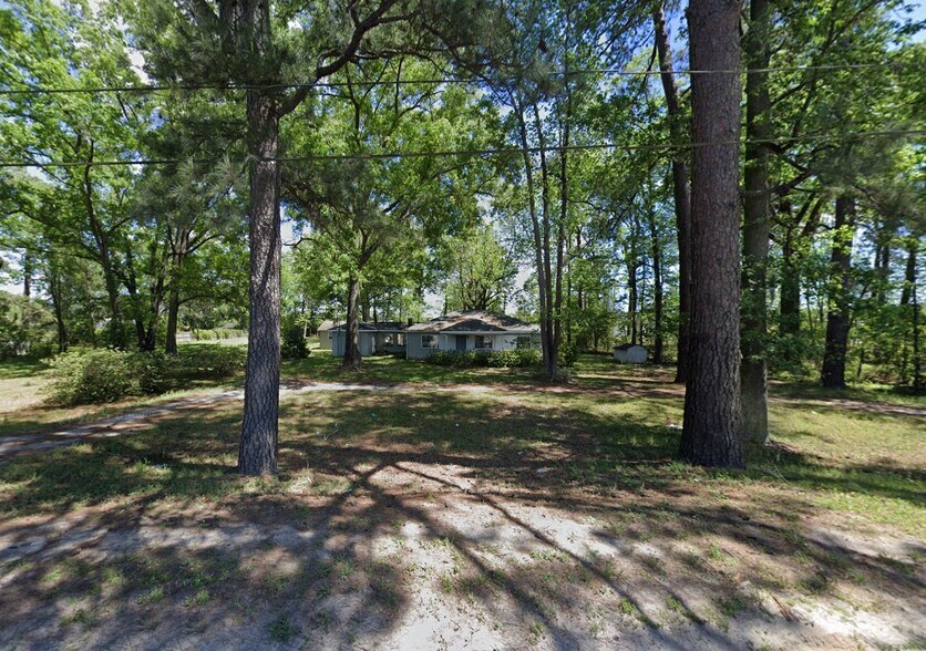 204 Dean Forest Rd, Garden City, GA à vendre - Photo du bâtiment - Image 1 de 8