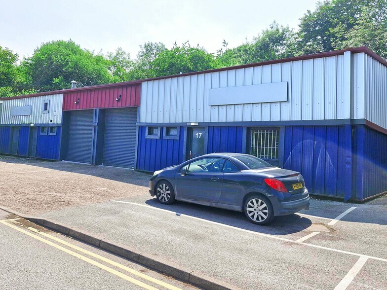 Kimberley Way, Rugeley à louer - Photo du bâtiment - Image 2 de 11
