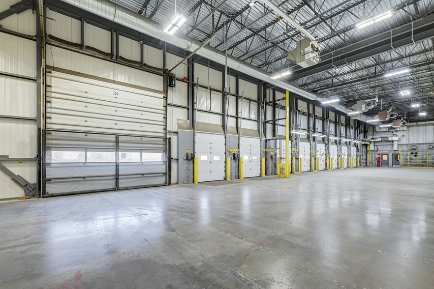 2700 Boul Casavant O, Saint-Hyacinthe, QC for sale - Building Photo - Image 2 of 5