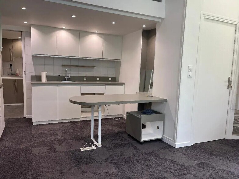 Commerce de détail dans Joinville-le-Pont à vendre - Photo intérieure - Image 2 de 5