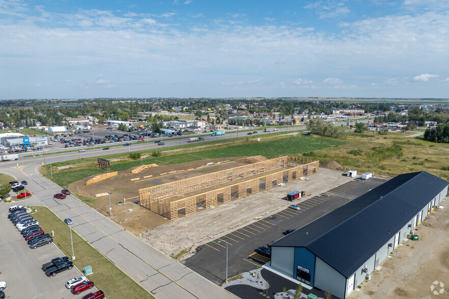 175 Canal Av, Strathmore, AB for sale - Aerial - Image 2 of 2