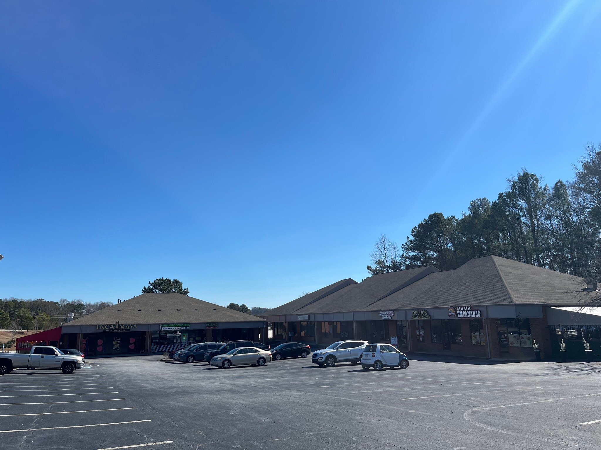 605 Indian Trail Lilburn Rd, Lilburn, GA for lease Primary Photo- Image 1 of 3