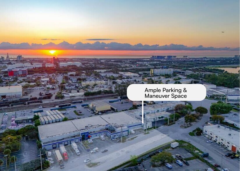3220 SW 2nd Ave, Fort Lauderdale, FL à louer - Photo du bâtiment - Image 2 de 20