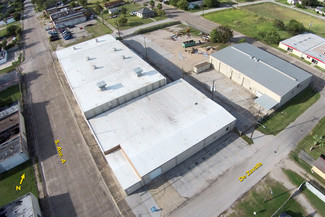 Plus de détails pour 102 S Avenue A, Freeport, TX - Industriel à vendre