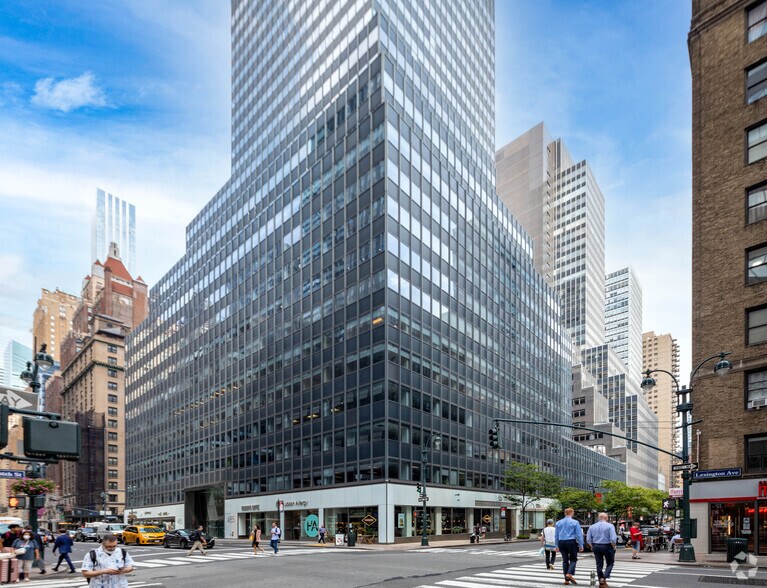 485 Lexington Ave, New York, NY à louer - Photo du bâtiment - Image 3 de 5