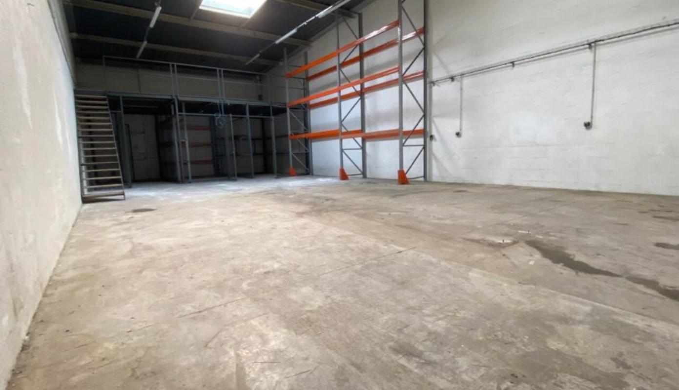 4 Route De Longjumeau, Chilly-Mazarin for lease Interior Photo- Image 1 of 3