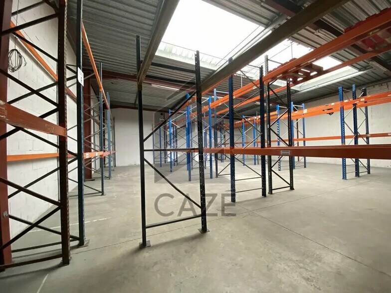 Flex in Mérignac for lease - Interior Photo - Image 3 of 5