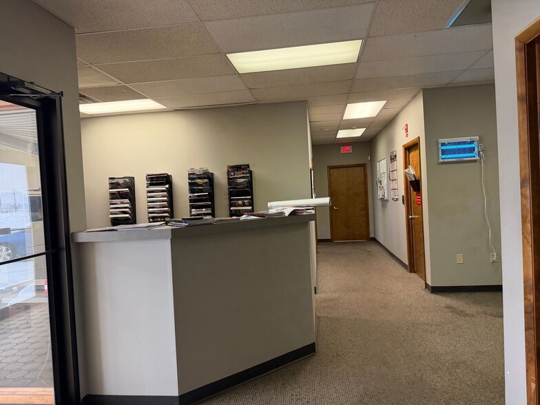 2301 N Bendix Dr, South Bend, IN à louer - Photo du bâtiment - Image 3 de 6