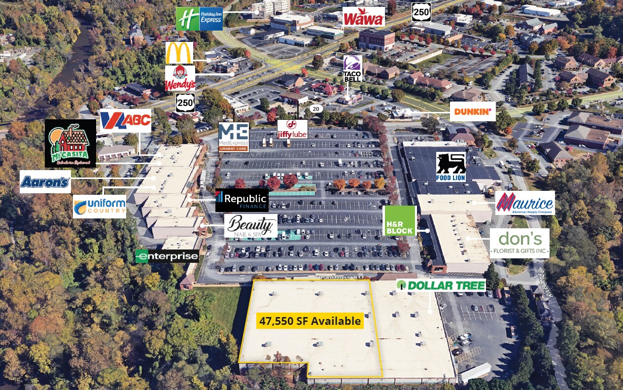 540-592 Pantops Ctr, Charlottesville, VA à louer Aérien- Image 1 de 3