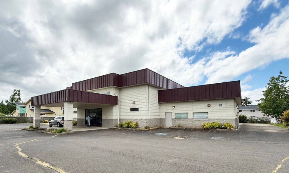 220 S 42nd St, Springfield, OR à vendre - Photo principale - Image 1 de 6