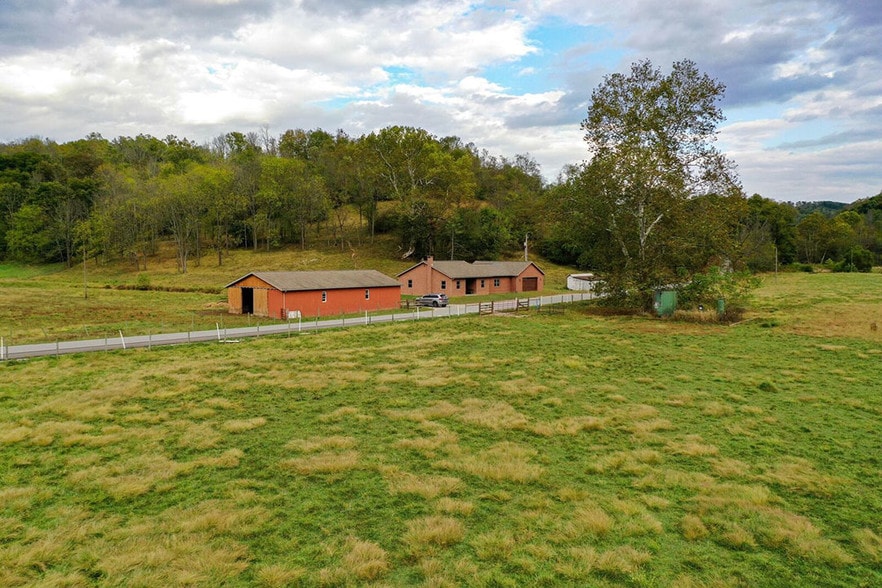 32262 Harper Ridge Rd, Woodsfield, OH for sale - Primary Photo - Image 1 of 1