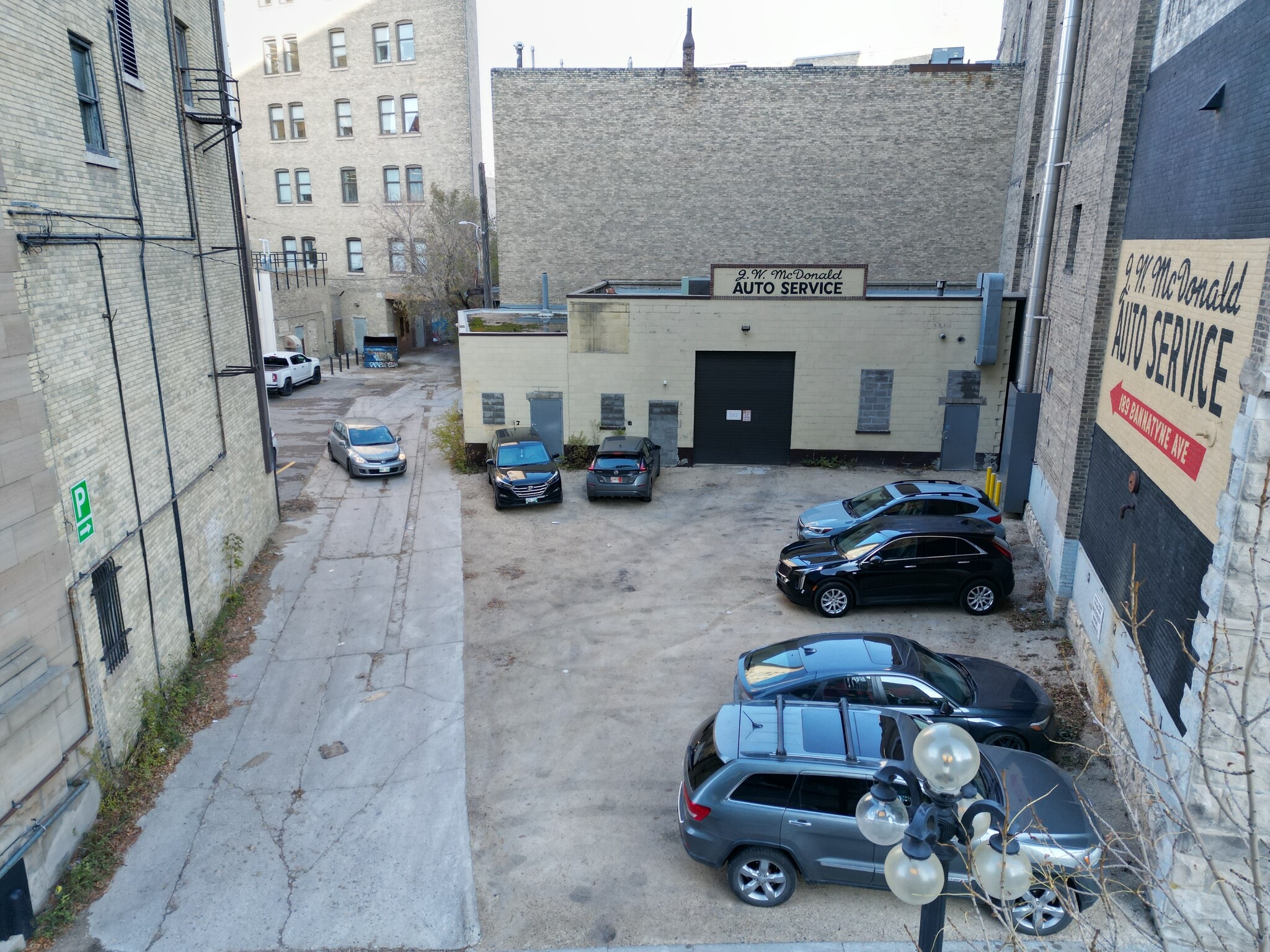 189 Bannatyne Av, Winnipeg, MB for sale Primary Photo- Image 1 of 24