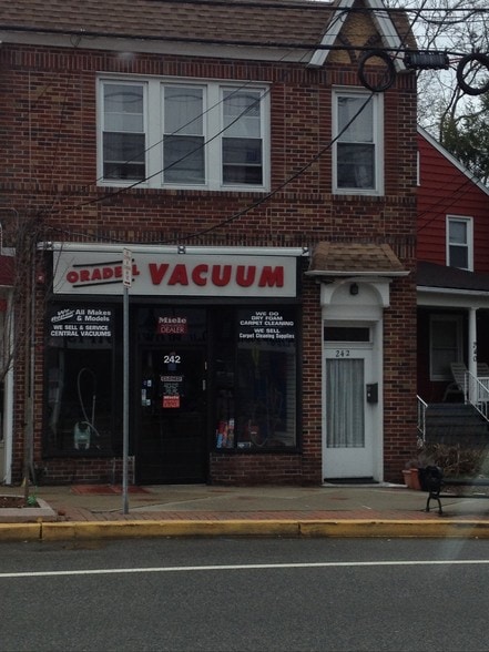 242 Kinderkamack Rd, Oradell, NJ for sale - Building Photo - Image 3 of 3