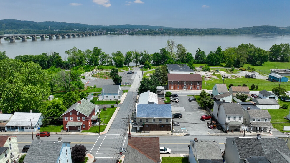 601 S Front St, Wrightsville, PA à vendre - Photo du bâtiment - Image 2 de 51