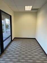 67555 E Palm Canyon Dr, Cathedral City, CA for lease Building Photo- Image 2 of 7