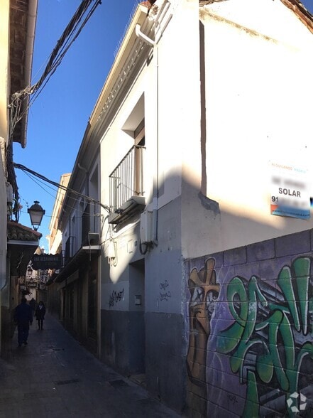 Calle Bardales, 9, Guadalajara, Guadalajara for sale - Building Photo - Image 2 of 2