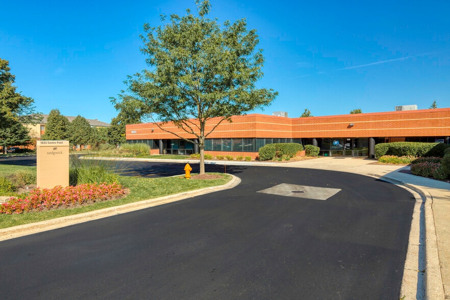 1833 Centre Point Cir, Naperville, IL for lease - Building Photo - Image 2 of 8