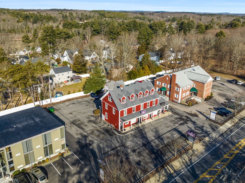 545-549 High St, Westwood, MA à louer - Photo du bâtiment - Image 3 de 9