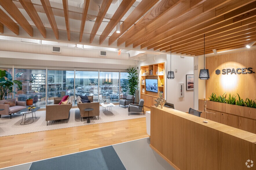 15305 N Dallas Pky, Addison, TX à louer - Photo intérieure - Image 2 de 17