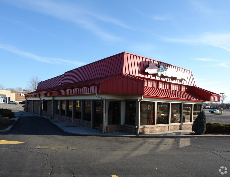 214 E Route 59, Nanuet, NY à louer - Photo du bâtiment - Image 2 de 2