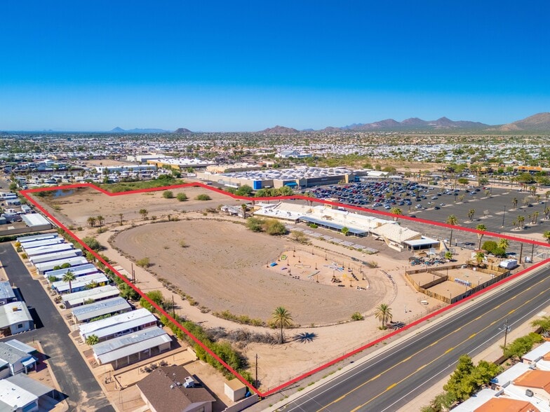 220 S Delaware Dr, Apache Junction, AZ à vendre - Photo du bâtiment - Image 2 de 4