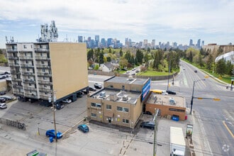 1026 16th Ave NW, Calgary, AB - Aerial  map view - Image1