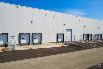 156 Av D'Iberia, Candiac, QC for lease Building Photo- Image 2 of 6