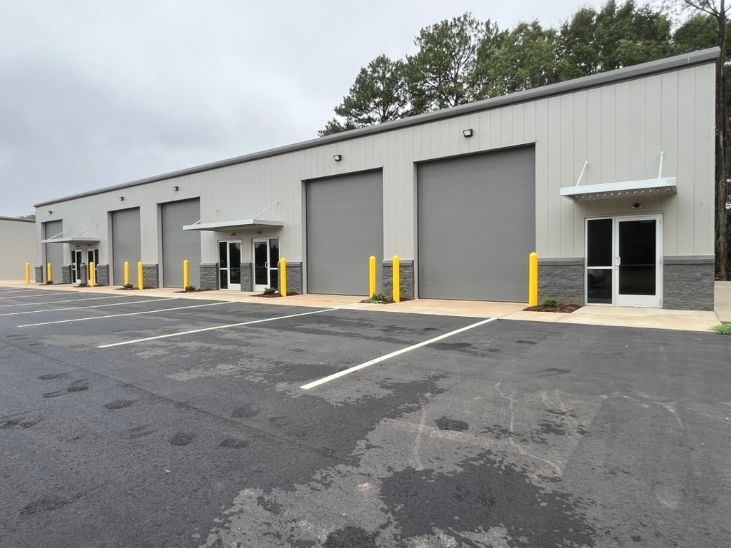 1781 S NC 16 Business Hwy, Stanley, NC for lease Interior Photo- Image 1 of 3