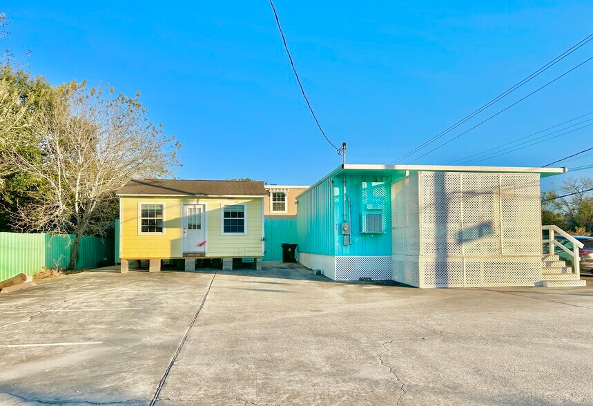 927 27th St, San Leon, TX à vendre - Photo du bâtiment - Image 2 de 36