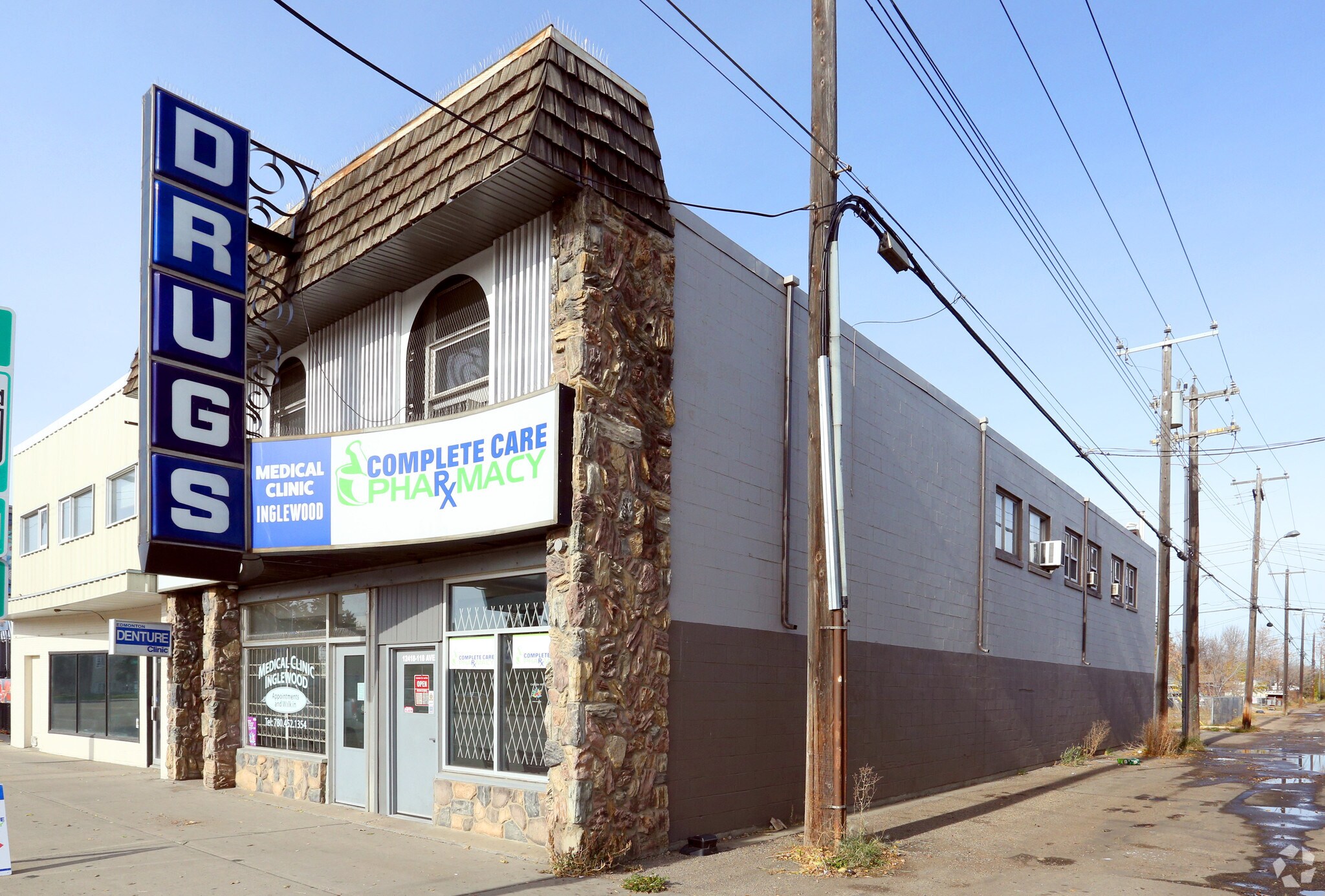 12418 118th Ave NW, Edmonton, AB à vendre Photo principale- Image 1 de 3